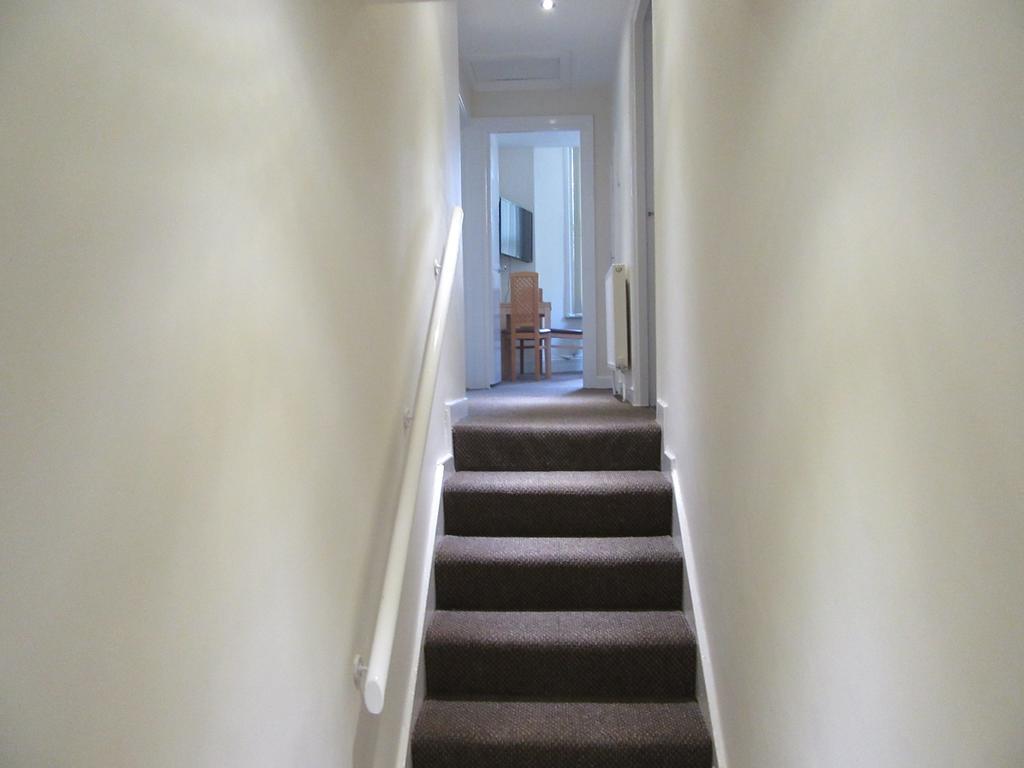 No 4 - LARGE 2 BED NEAR SEFTON PARK AND LARK LANE Apartment Liverpool Ngoại thất bức ảnh